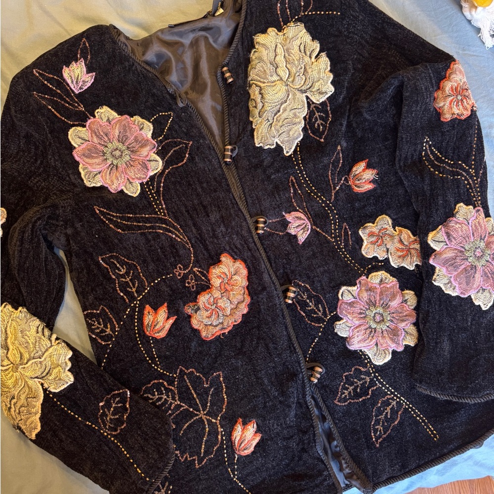 Vintage Floral Embroidered Black velvet Jacket